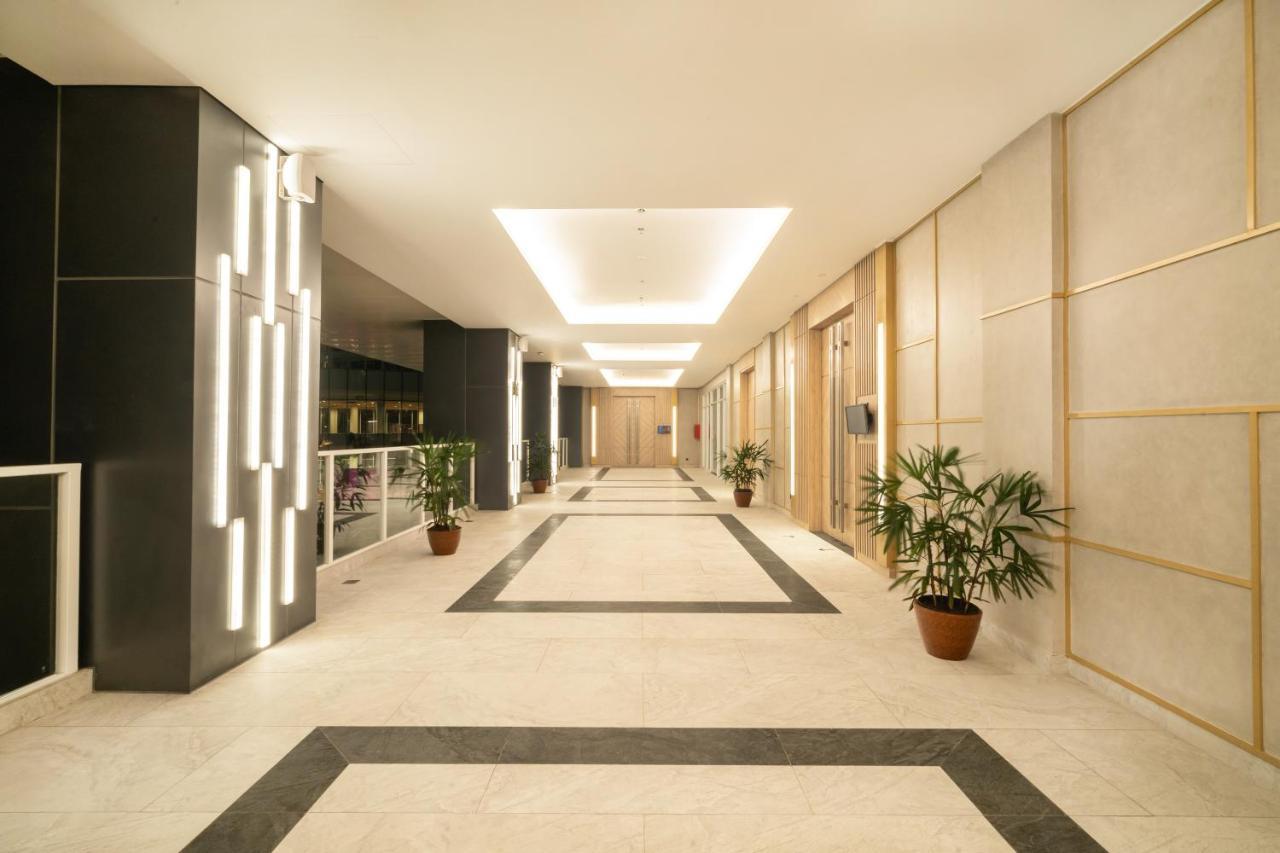 Harris Suites Puri Mansion Jakarta Luaran gambar