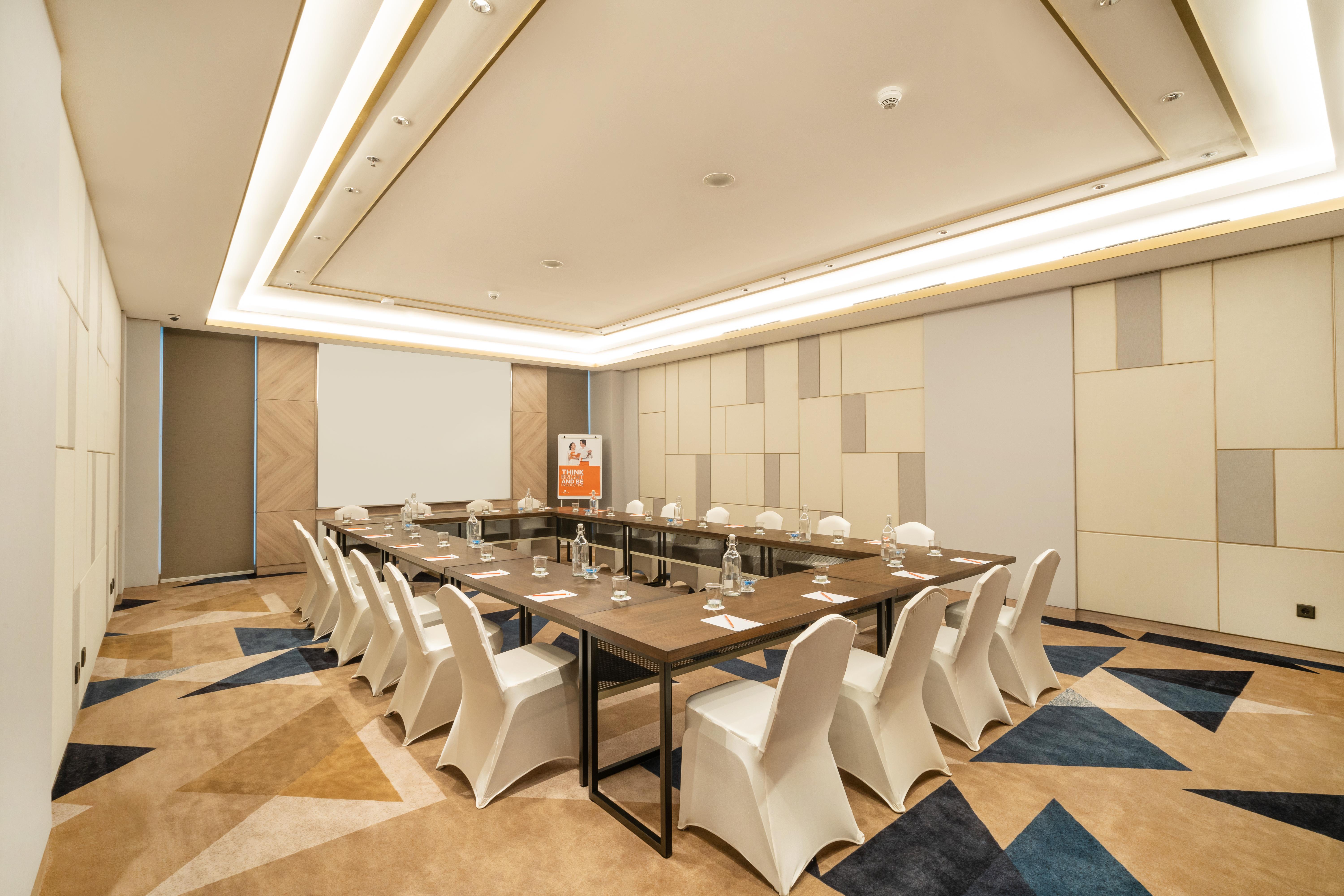 Harris Suites Puri Mansion Jakarta Luaran gambar